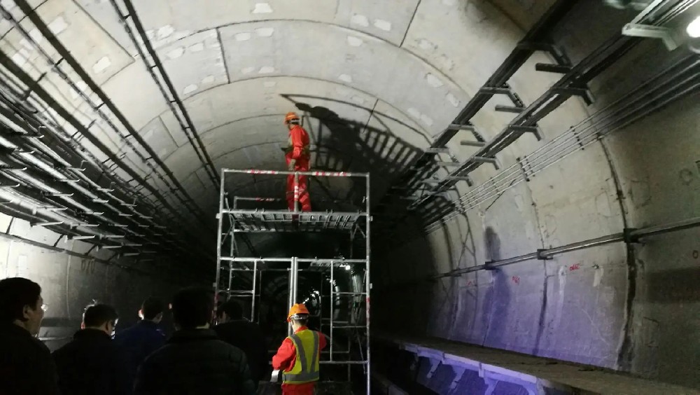 翁田镇地铁线路养护常见病害及预防整治分析